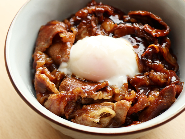 濃厚牛カルビ丼