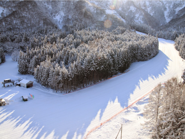 Nakazato Snowwood ski resort